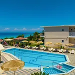 Amoudi Studios Apartments Hotel 4*