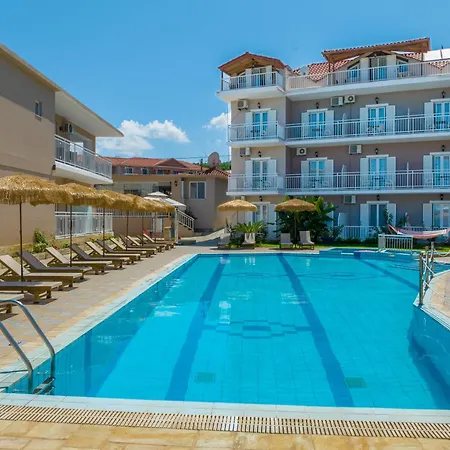 Amoudi Studios Apartments Hotel אמודי