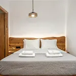Amoudi Studios Apartments Hotel 4* Amoudi