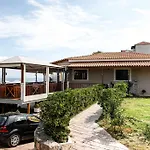 Amoudi Studios Apartments Hotel