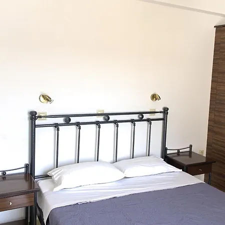 Amoudi Studios Apartments Hotel Aparthotel