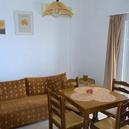 Amoudi Studios Apartments Hotel