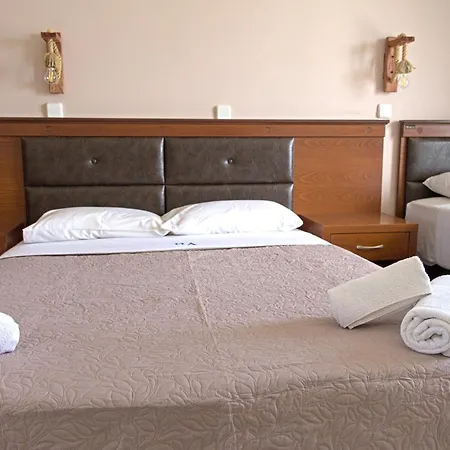 Amoudi Studios Apartments Hotel Aparthotel Amoudi