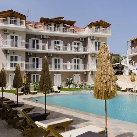 Amoudi Studios Apartments Hotel