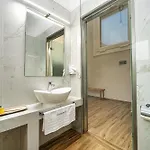 Lägenhetshotell Amoudi Studios Apartments Hotel 4*