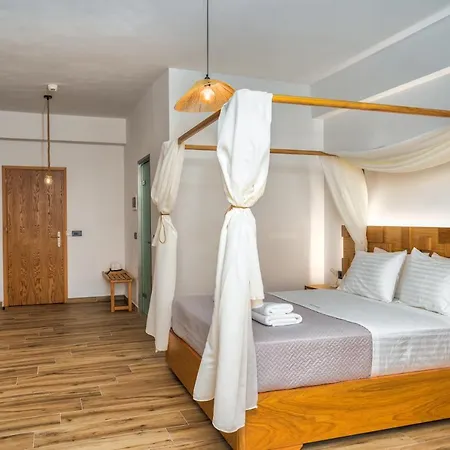 Апарт-отель Amoudi Studios Apartments Hotel 4*