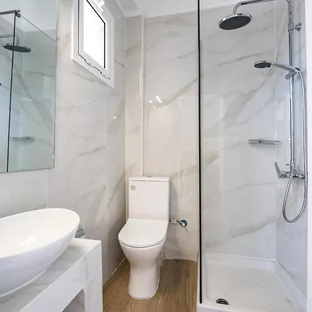 Amoudi Studios Apartments Hotel 4* Amoudi