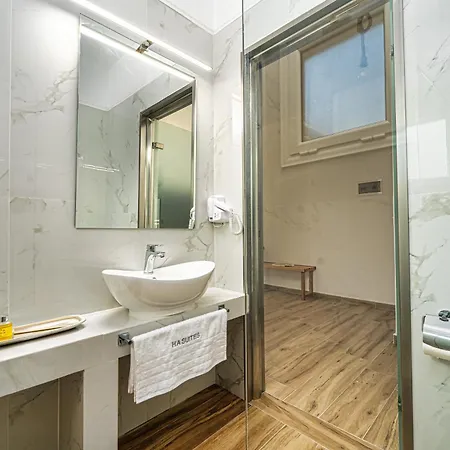 Aparthotel Amoudi Studios Apartments Hotel 4*