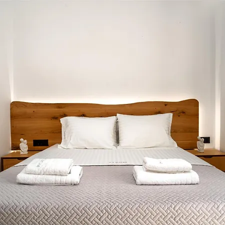 Aparthotel Amoudi Studios Apartments Hotel