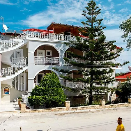Aparthotel Amoudi Studios Apartments Hotel